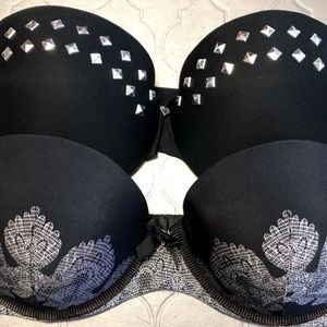 Edgy BLACKHEART Studded BRA + SIMPLY VERA